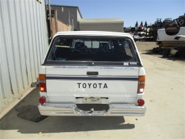 1988 TOYOTA PICK-UP REGULAR CAB, 2.4L 5SPEED 2WD, COLOR WHITE, STK Z15924